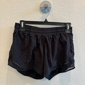 Lululemon 4" Hotty Hot Shorts, Black, Size 6
